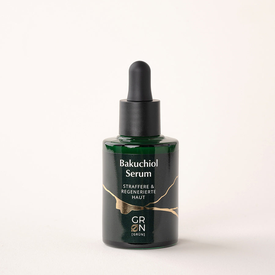 Flasche des Bakuchiol-Serums mit Bio-Sanddornöl und Cacayöl; reduziert Fältchen, verbessert Elastizität und unterstützt regenerierte, straffere Haut
