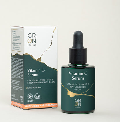 Vitamin C-Serum 10% mit Ascorbyl Glucoside, Kakadu-Pflaumen-Extrakt, Betain und Aloe Vera in Umverpackung für strahlendes Hautbild